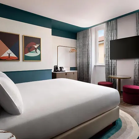 Otel Puccini Milan, Tapestry Collection By Hilton 4*