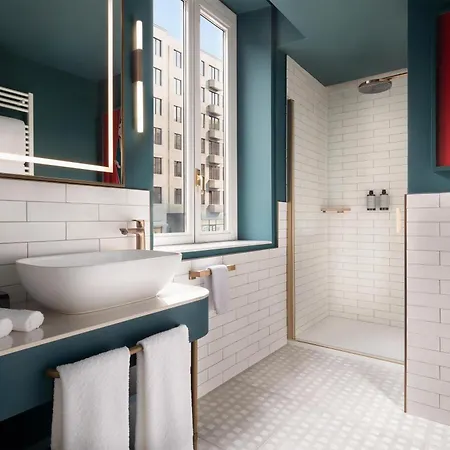 Puccini Milan, Tapestry Collection By Hilton Milano