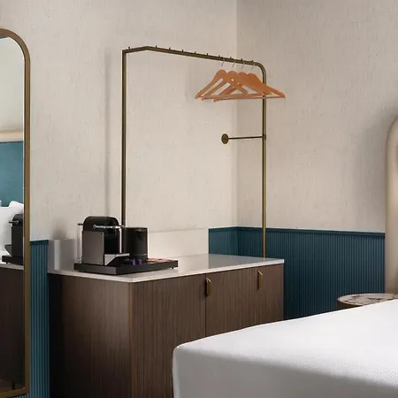 Puccini Milan, Tapestry Collection By Hilton 4* Milán